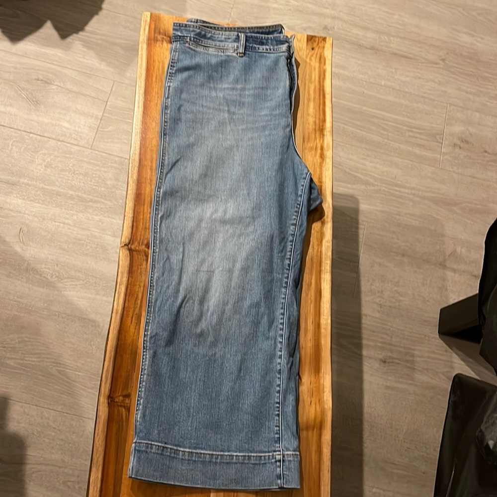 EUC Gap High Rise, Wide-Leg Crop, size 20